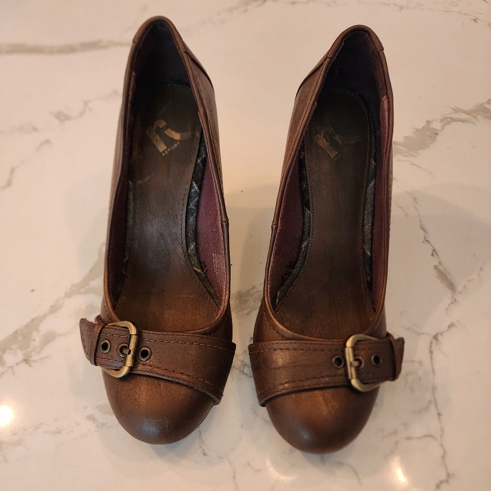 Brown Wedges